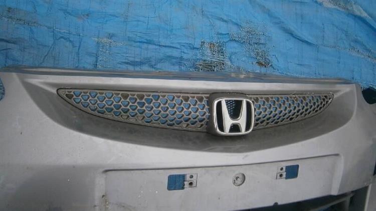 Решетка радиатора Хонда Джаз в Абакане 14123