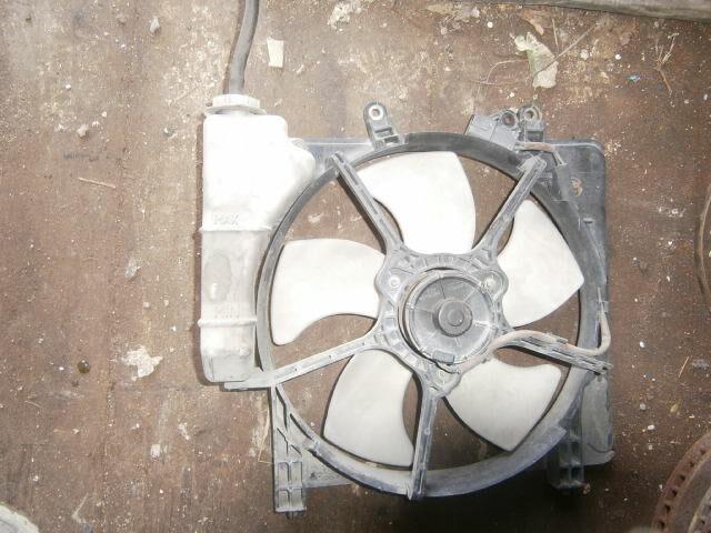 Диффузор радиатора Хонда Фит в Абакане 24028