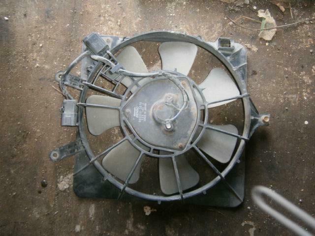 Диффузор радиатора Хонда Джаз в Абакане 24050