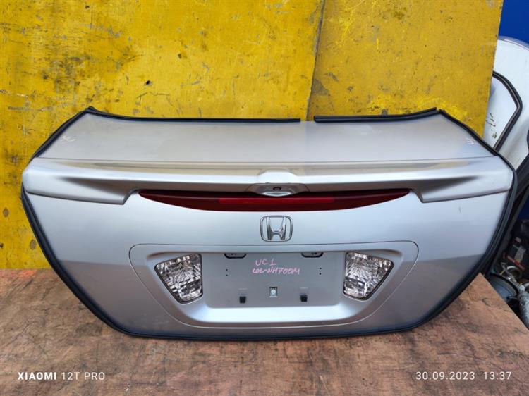Крышка багажника Хонда Инспаер в Абакане 652201