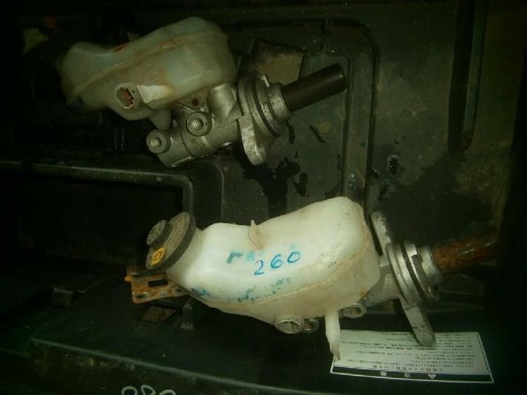 Главный тормозной цилиндр Тойота Премио в Абакане 73101